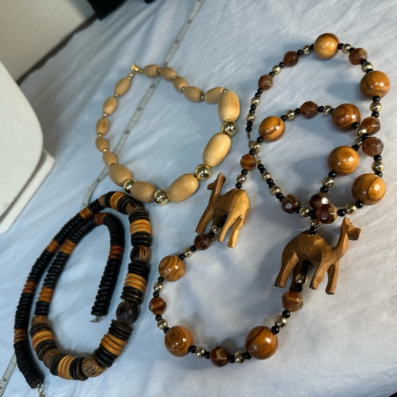 Three neutral safari vibe natural elements necklaces - Picture 10 of 10